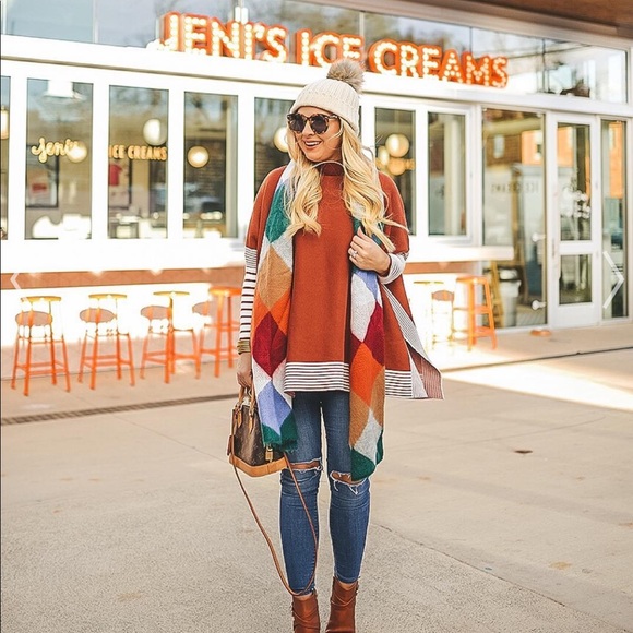 Striped Oversize Knit Cape Sweater - Picture 5 of 6